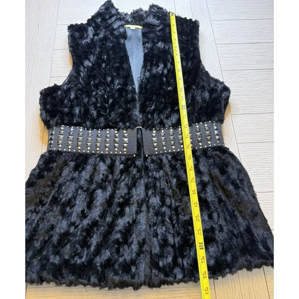 Gianni Bini Black Faux Fur Vest Built In Elastic‎ Belt W Metal Studs M Edgy Goth